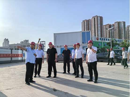 集团总工程师李占武带队到四分亿百官网西南地表水厂项目考察交流